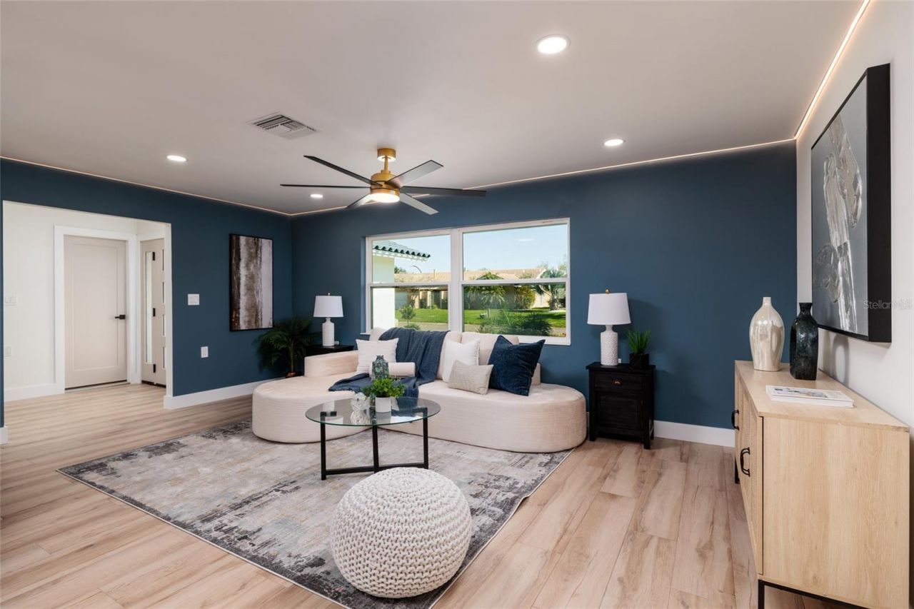 1985 Michigan Avenue Ne, Saint Petersburg, FL 33703 Photo