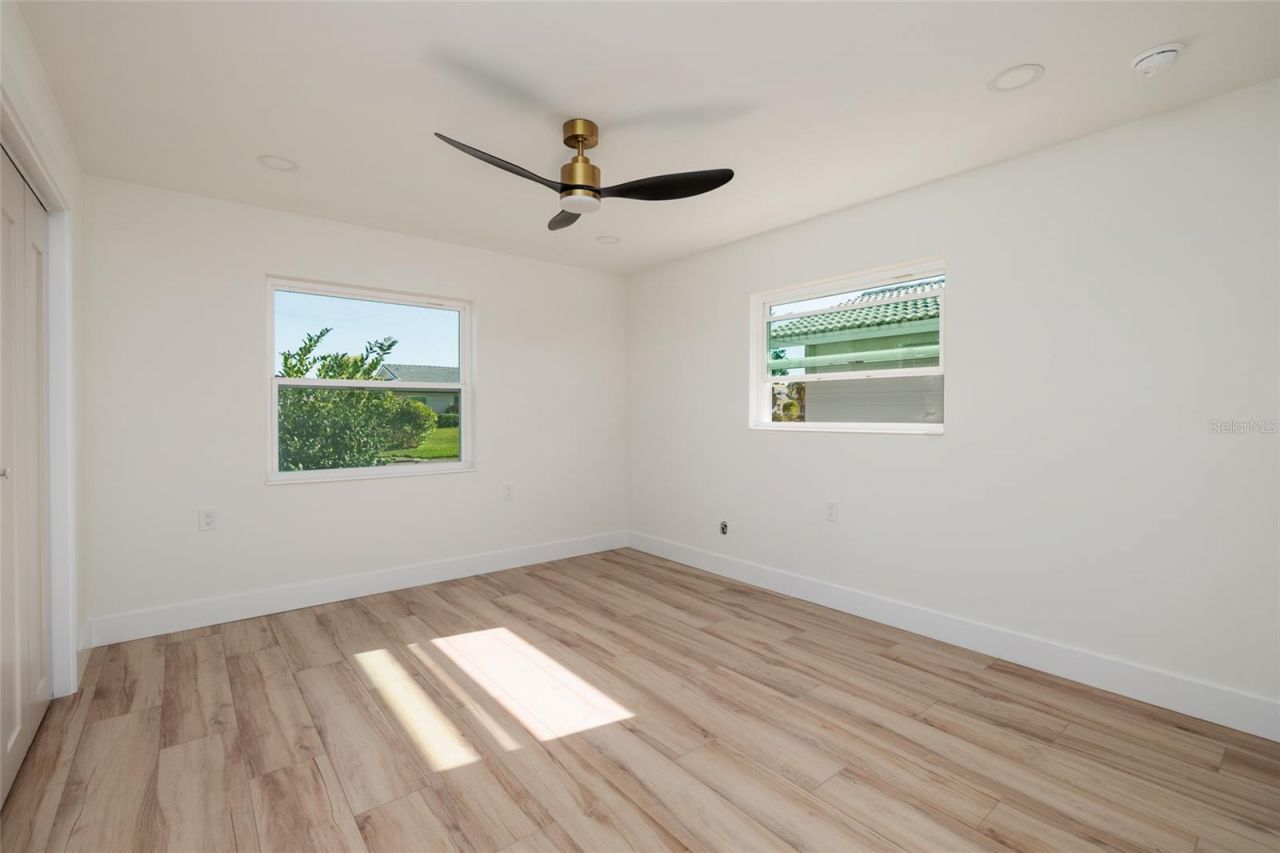 1985 Michigan Avenue Ne, Saint Petersburg, FL 33703 Photo