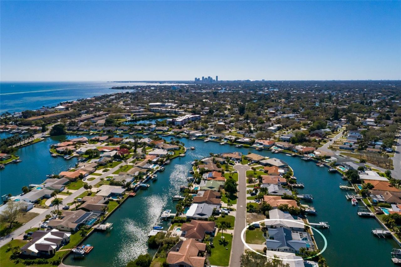 1985 Michigan Avenue Ne, Saint Petersburg, FL 33703 Photo