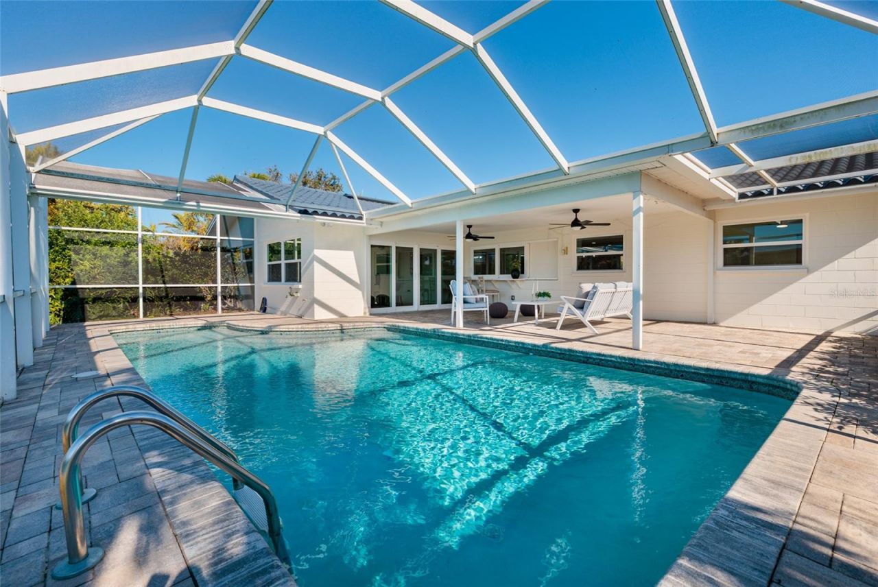 1985 Michigan Avenue Ne, Saint Petersburg, FL 33703 Photo