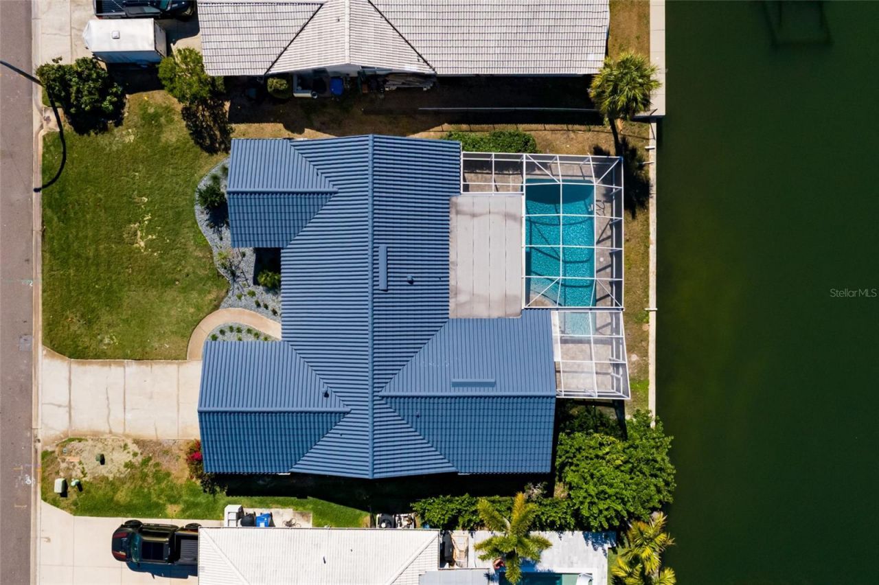 1985 Michigan Avenue Ne, Saint Petersburg, FL 33703 Photo