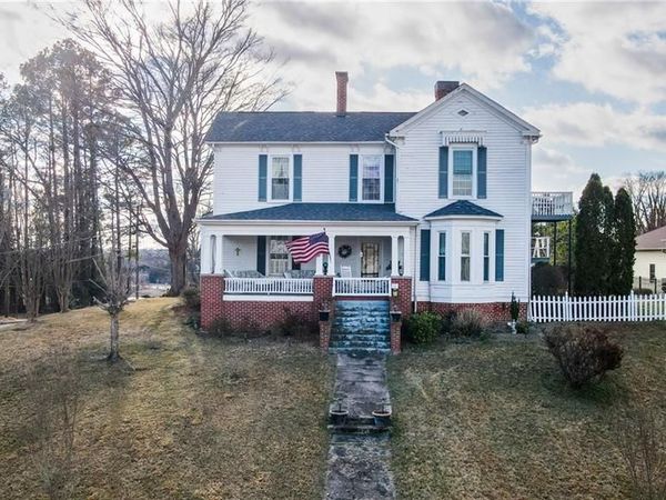 519 Maple Street , Mount Airy, NC 27030