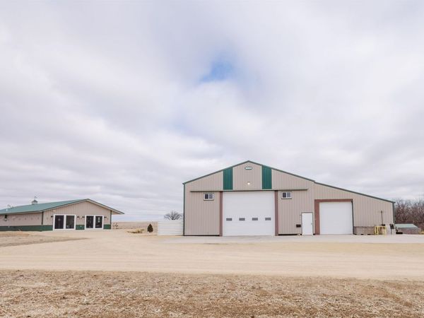 6209 Cassidy Road, Mineral Point, WI 53565