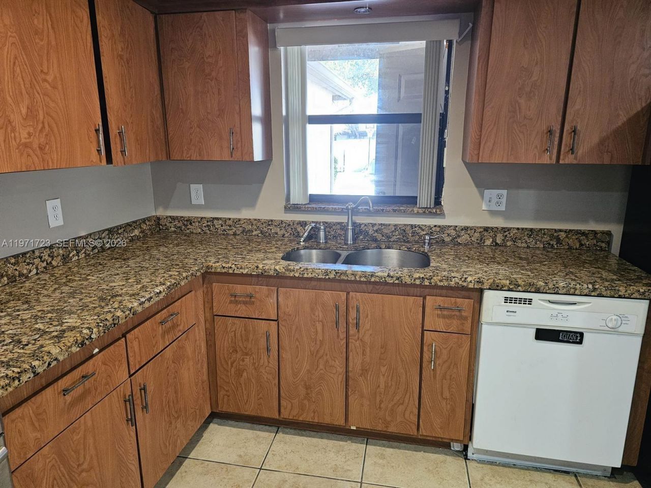 3520 NW 95th Ter , Unit 1U, Sunrise, FL 33351 Photo