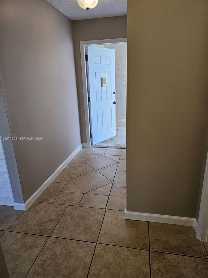 3520 NW 95th Ter , Unit 1U, Sunrise, FL 33351 Photo