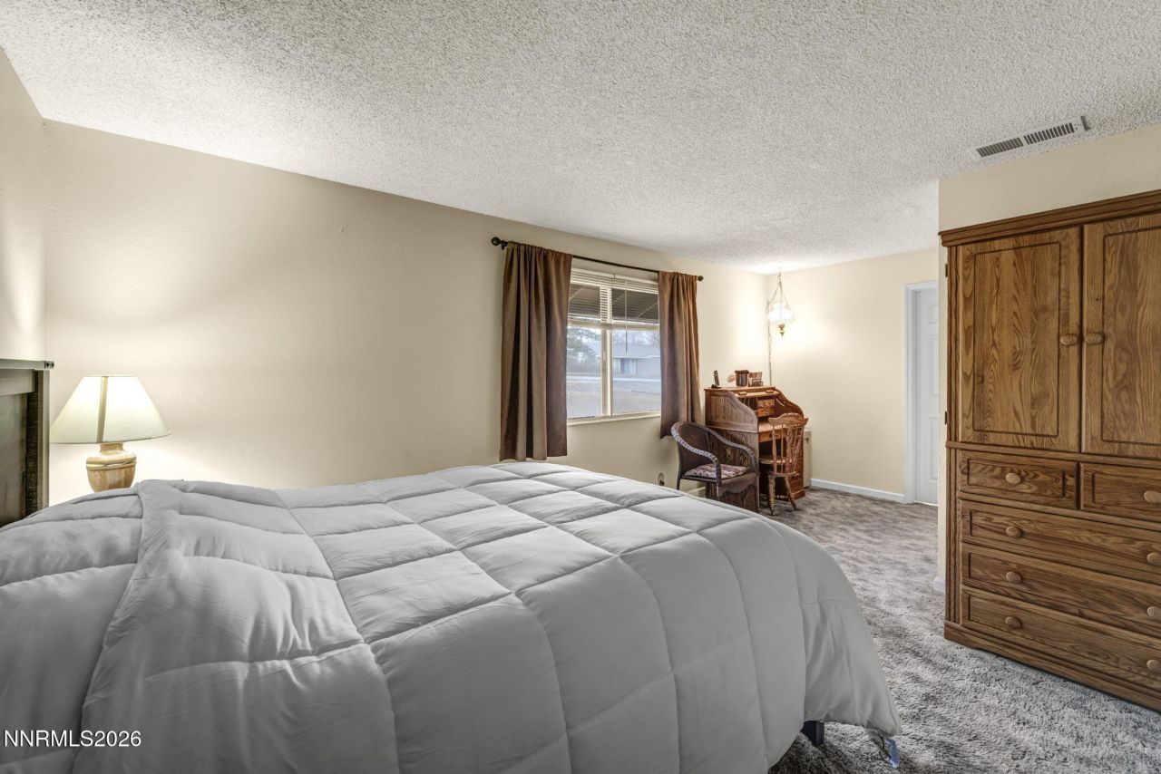 8825 Artesian Way, Reno, NV 89506 Photo