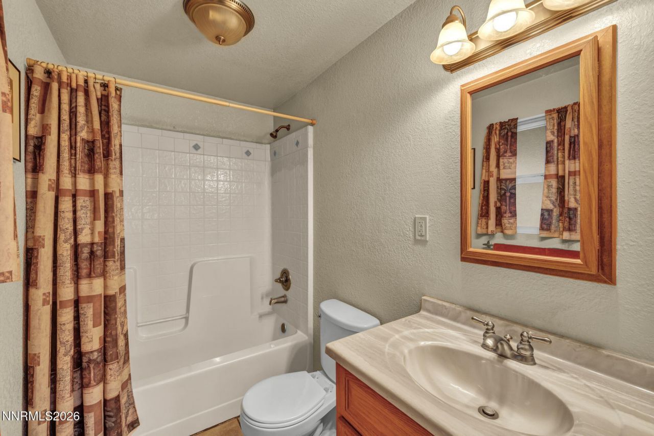 8825 Artesian Way, Reno, NV 89506 Photo