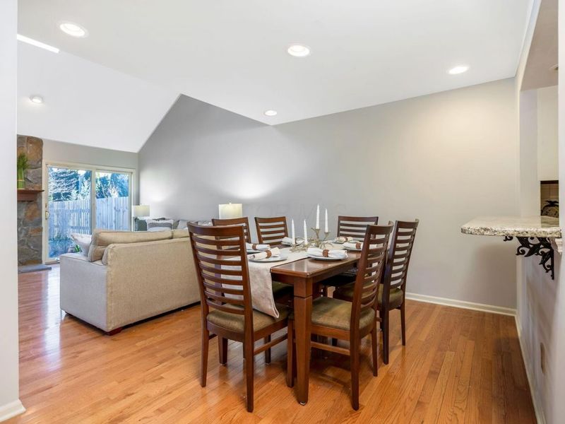 2158 Sandston Road, Columbus, OH 43220 Photo 10