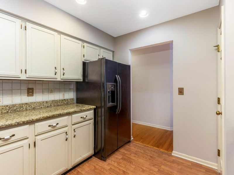 2158 Sandston Road, Columbus, OH 43220 Photo 14