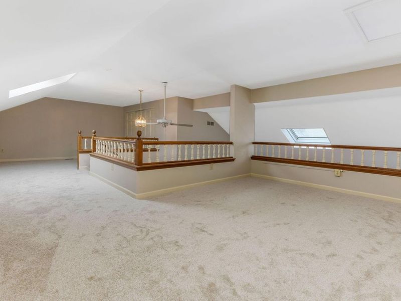 2158 Sandston Road, Columbus, OH 43220 Photo 17