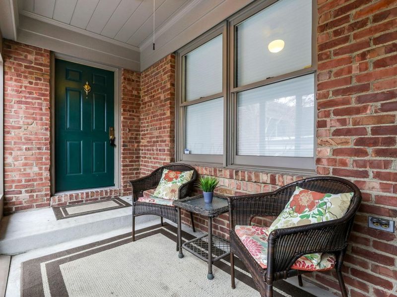 2158 Sandston Road, Columbus, OH 43220 Photo 2