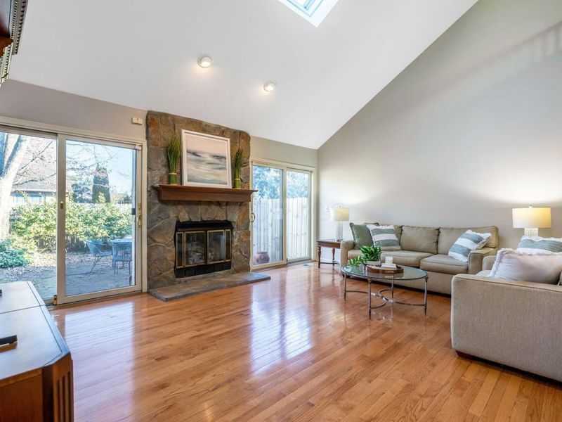 2158 Sandston Road, Columbus, OH 43220 Photo 7