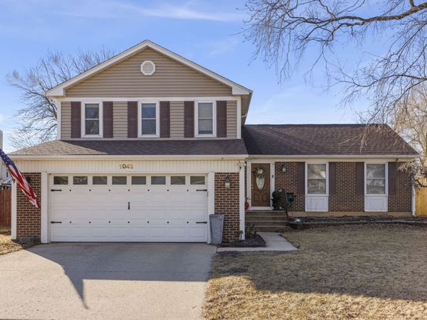 1042 Churchill Drive, Bolingbrook, IL 60440