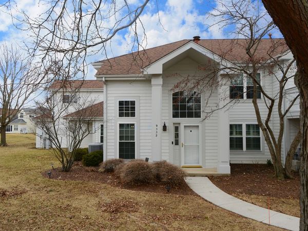 9532 Lenox Lane, Lakewood, IL 60014