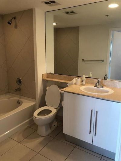 325 S Biscayne Boulevard, Unit 3224, Miami, FL 33131 Photo