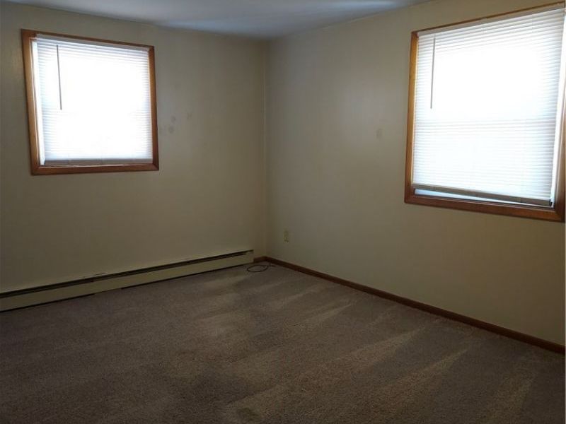 525 S Marion Avenue, Louisville, OH 44641 Photo 13