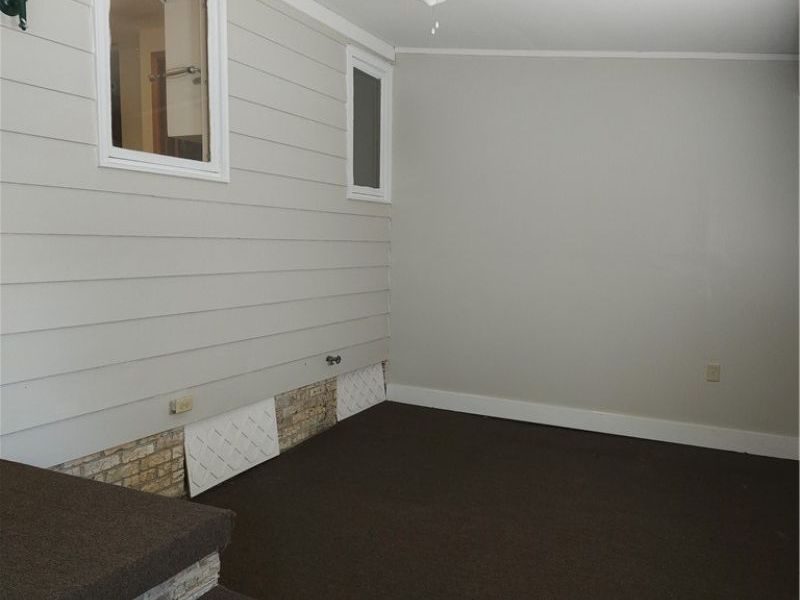 525 S Marion Avenue, Louisville, OH 44641 Photo 7