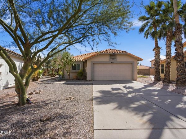 4557 E Grove Avenue, Mesa, AZ 85206