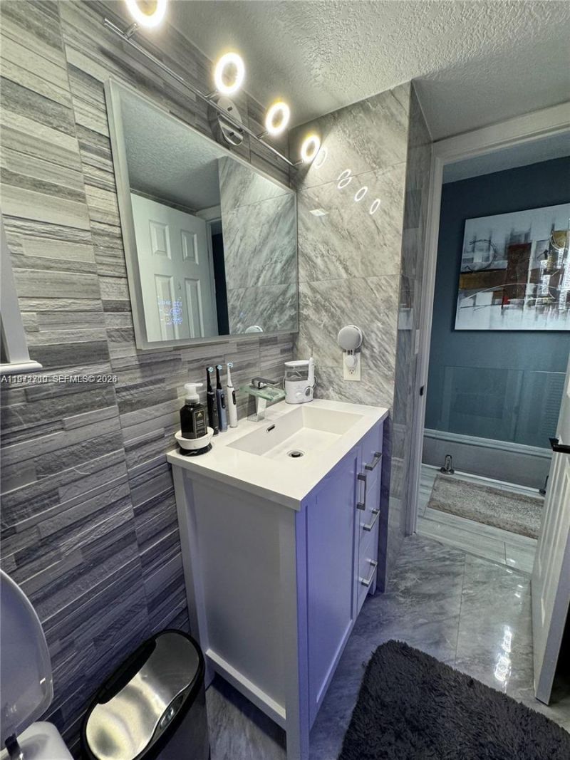 3870 W 8th Ln, Unit 19, Hialeah, FL 33012 Photo