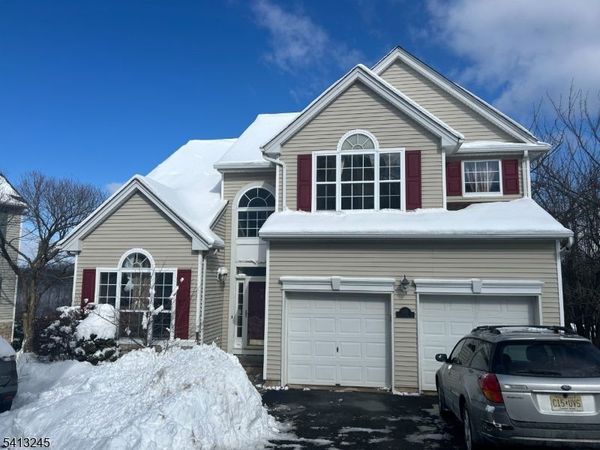 223 Winding Hill Dr, Mount Olive, NJ 07840