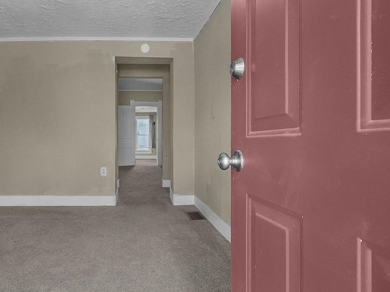 301 Locust Street, Mount Vernon, OH 43050 Photo 3