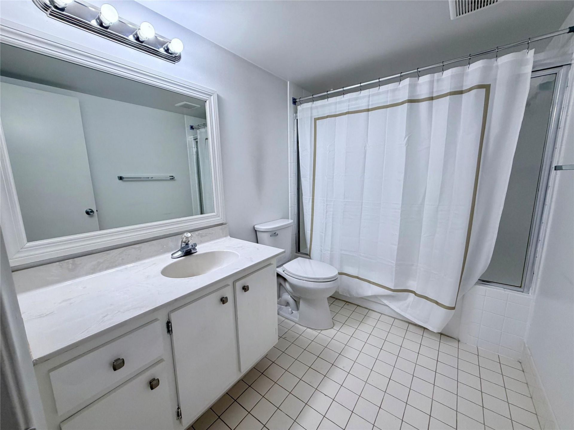 801 SW 133rd Terrace, Unit 410 K, Pembroke Pines, FL 33027 Photo