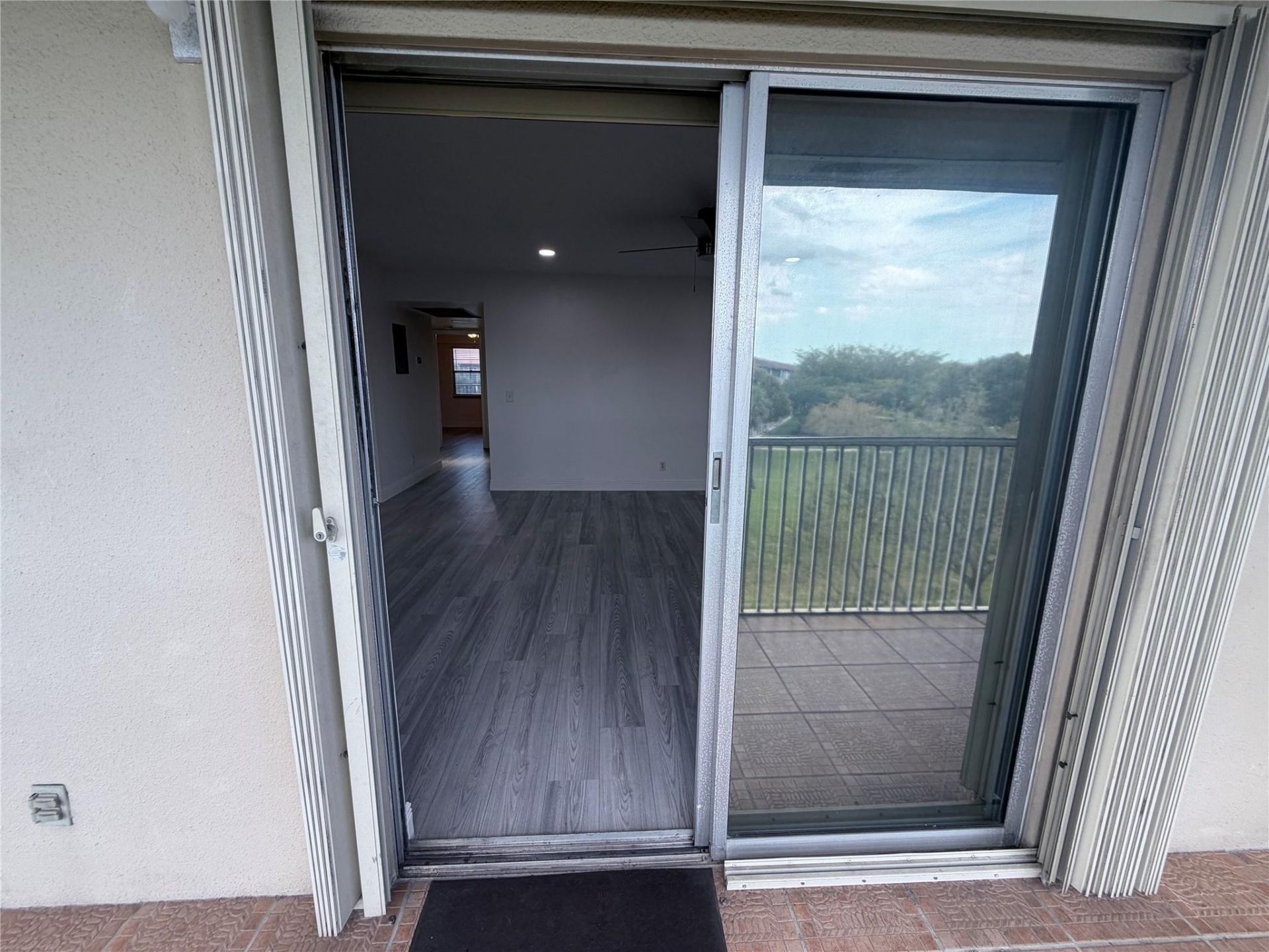 801 SW 133rd Terrace, Unit 410 K, Pembroke Pines, FL 33027 Photo