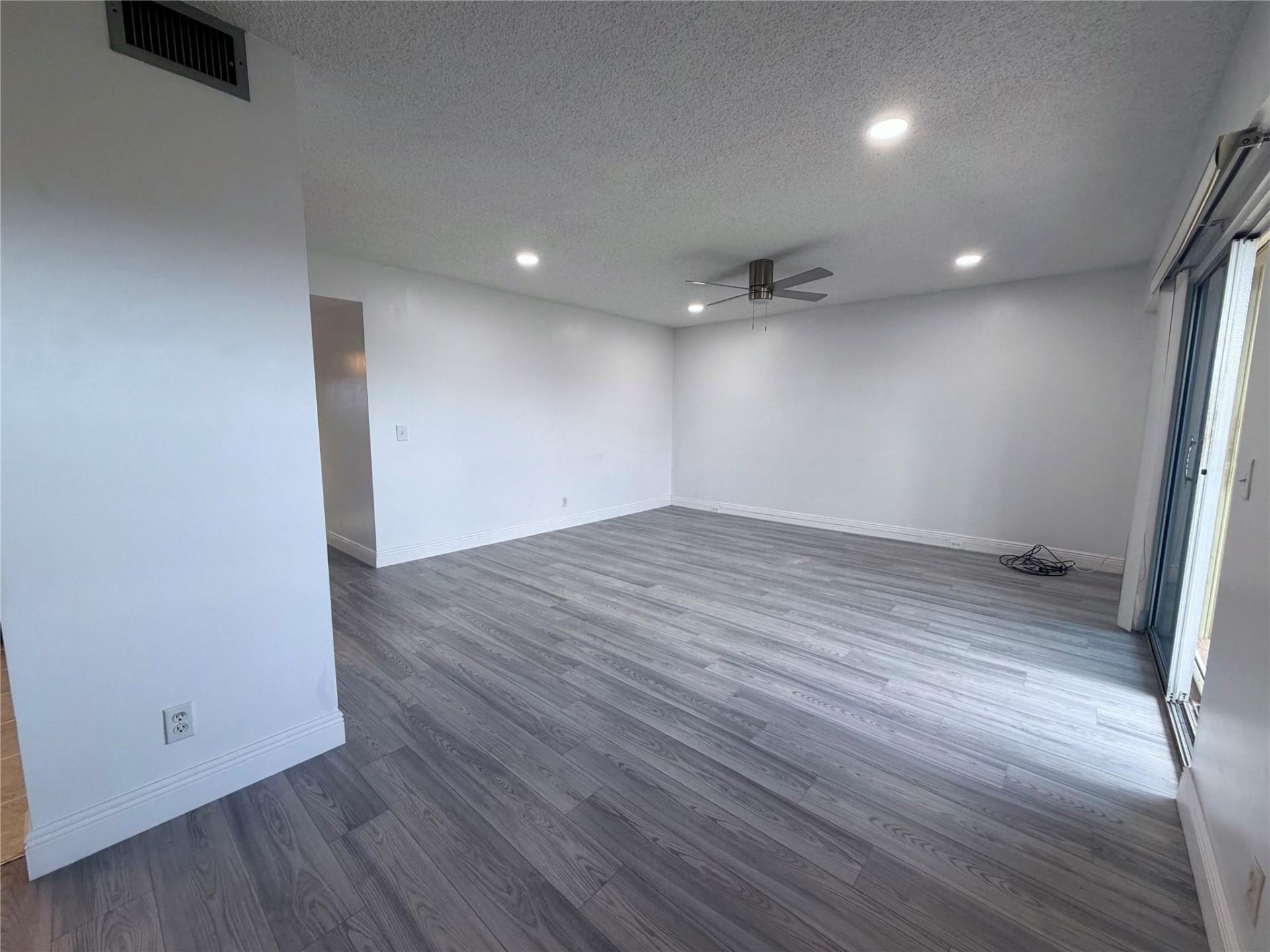 801 SW 133rd Terrace, Unit 410 K, Pembroke Pines, FL 33027 Photo