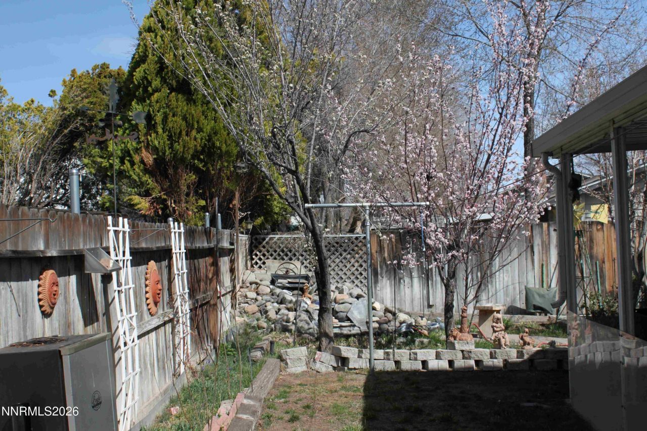 2207 Howard Drive, Sparks, NV 89434 Photo