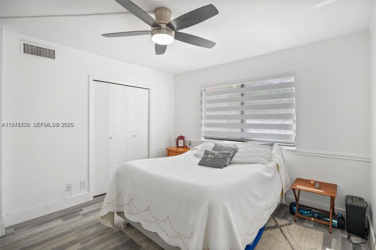 380 Racquet Club Rd , Unit 204, Weston, FL 33326 Photo