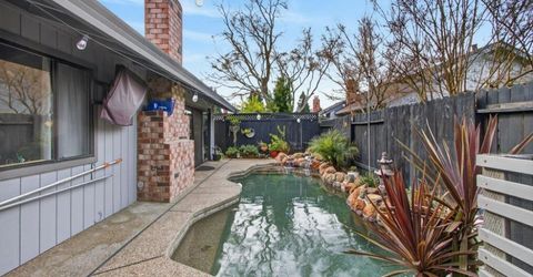 1211 Alder Tree Way, Sacramento, CA 95831 Photo