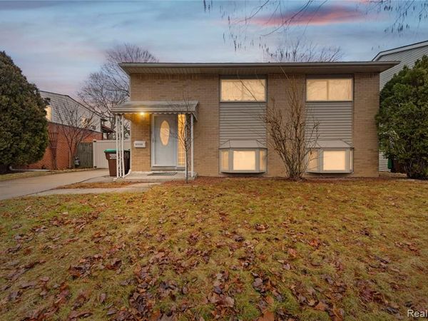 31733 E Ditner Drive, Rockwood, MI 48173