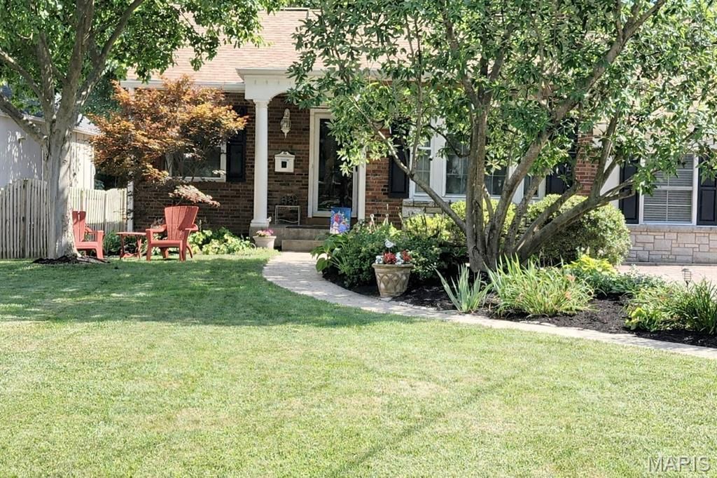 534 E Jefferson Avenue, Kirkwood, MO 63122 Main Photo