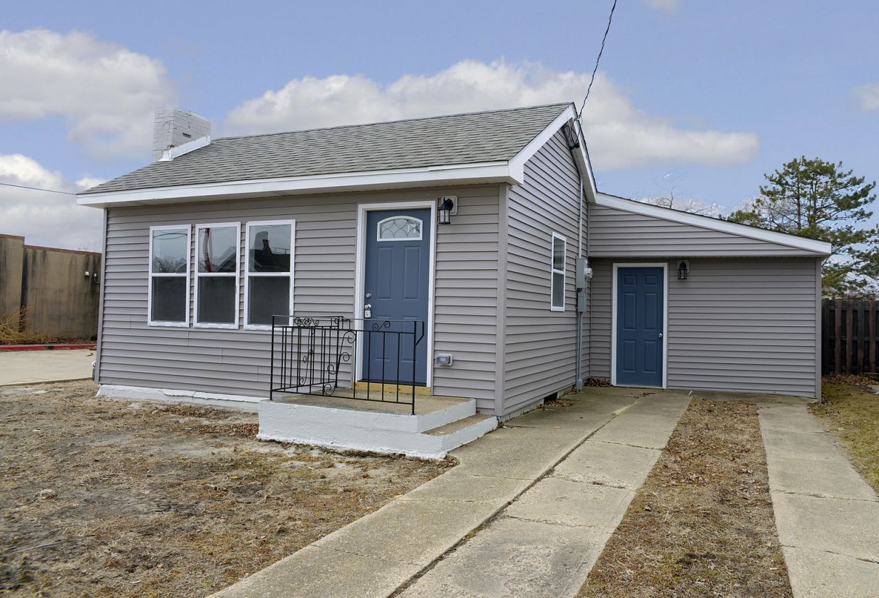 1517 Lasalle Street, Ottawa, IL 61350 Main Photo