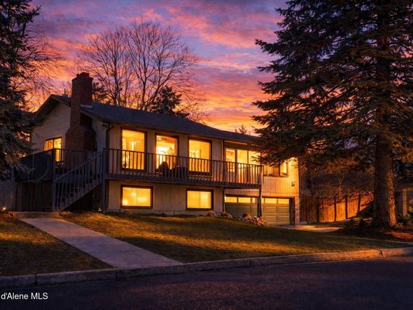 1635 E Tall Timber LOOP , Post Falls, ID 83854