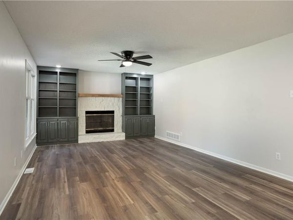 9627 N Wayne Avenue, Kansas City, MO 64155