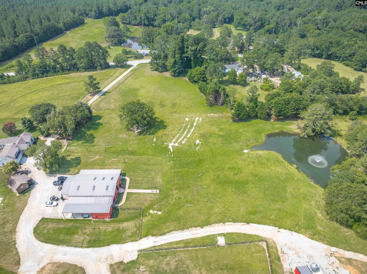 637 Belfast Road  Photo 27