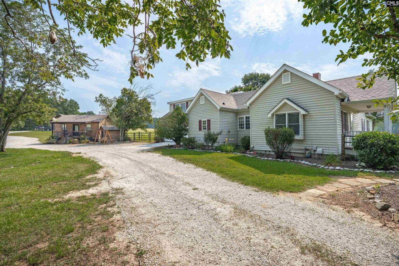 637 Belfast Road  Photo 41