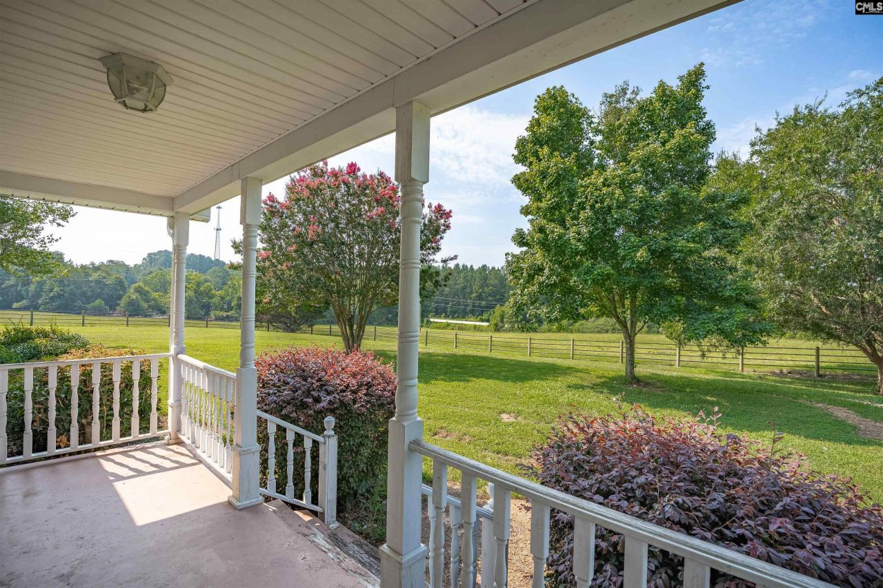 637 Belfast Road  Photo 43