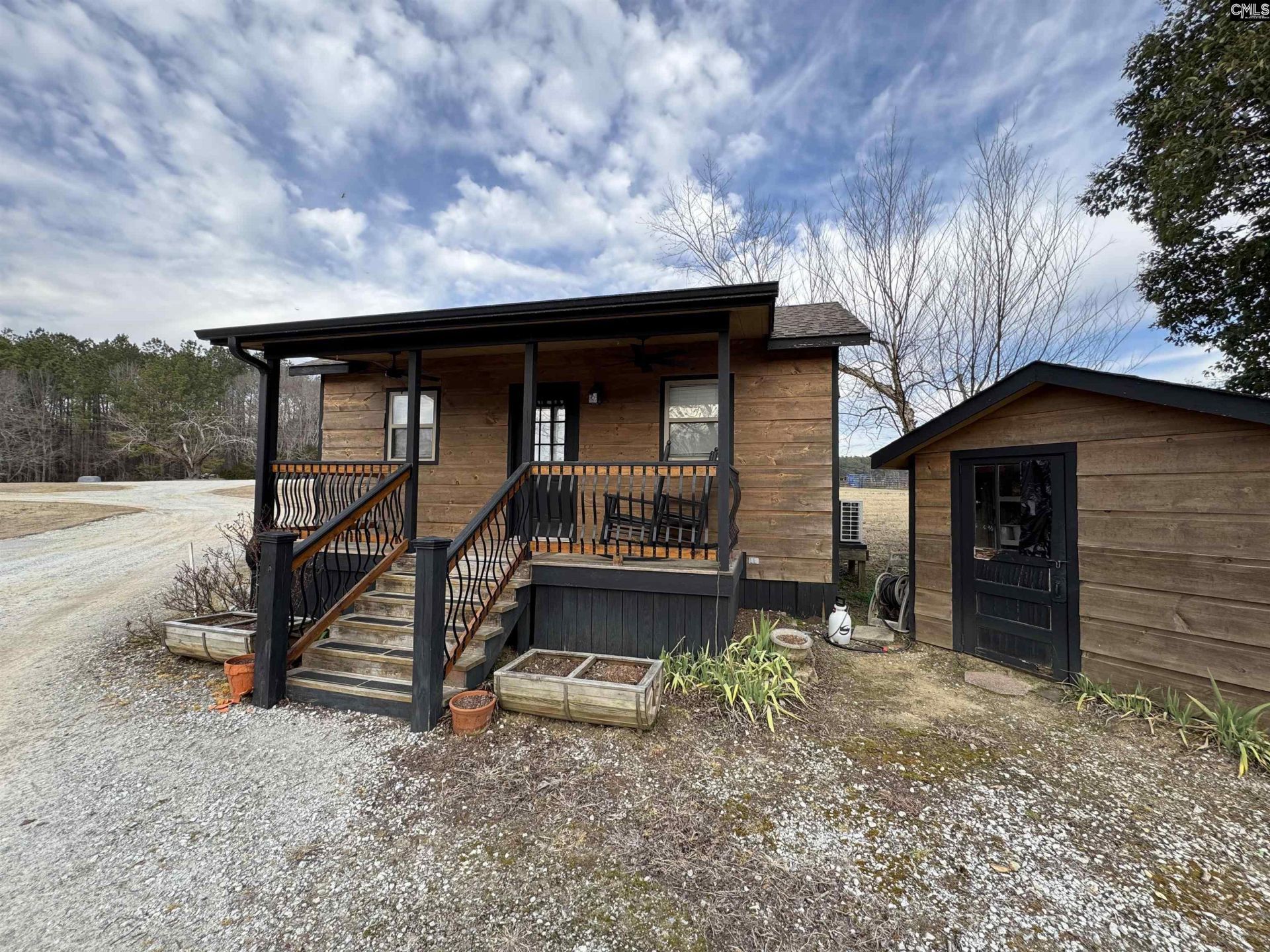 637 Belfast Road Photo 48