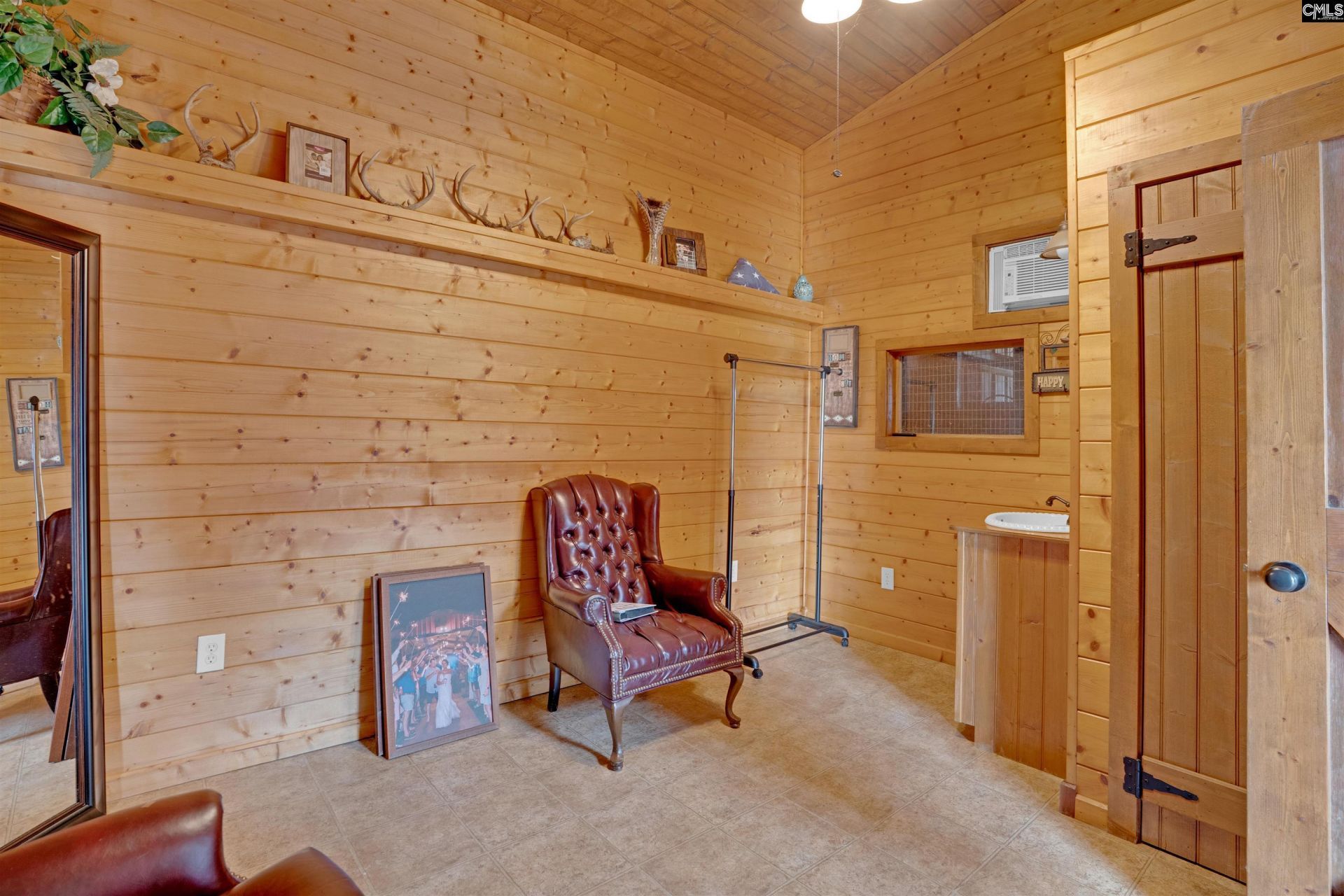 637 Belfast Road Photo 49