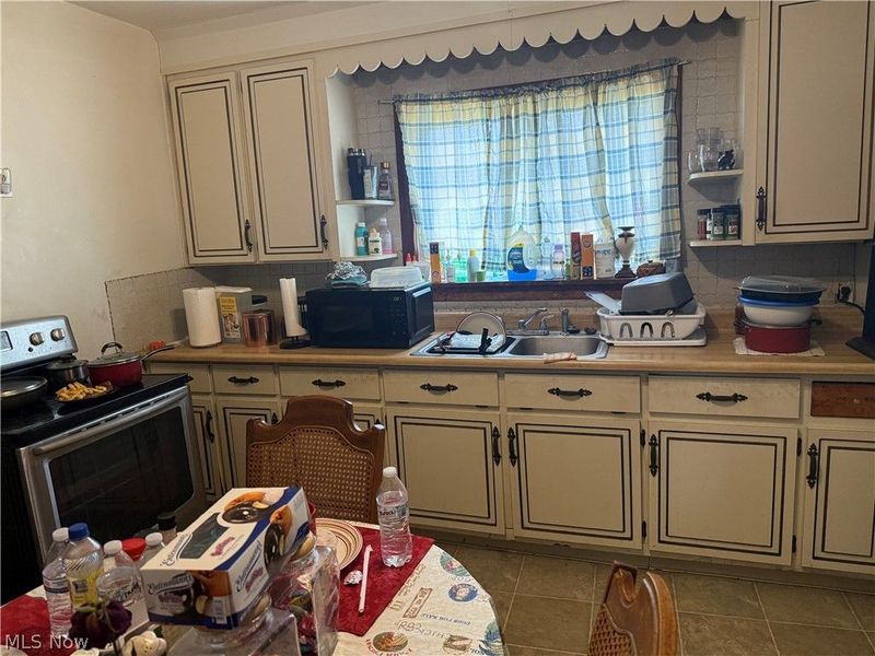 1296 Harmon Avenue, Akron, OH 44307 Photo 4