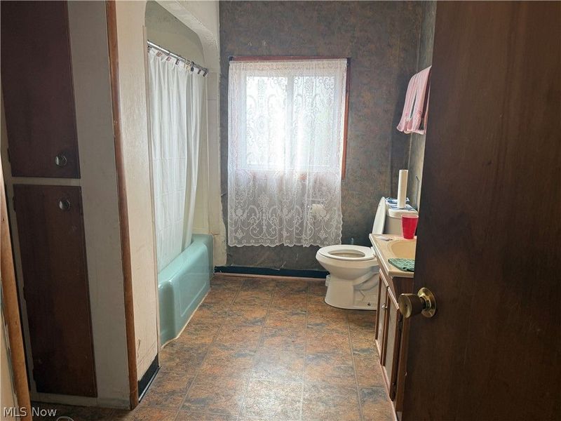 1296 Harmon Avenue, Akron, OH 44307 Photo 9