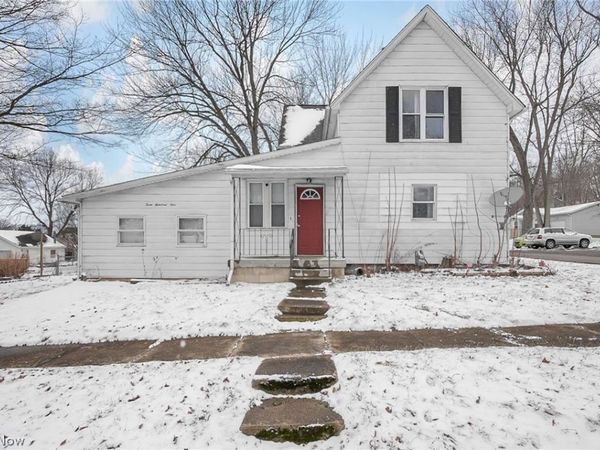 301 Locust Street, Mount Vernon, OH 43050