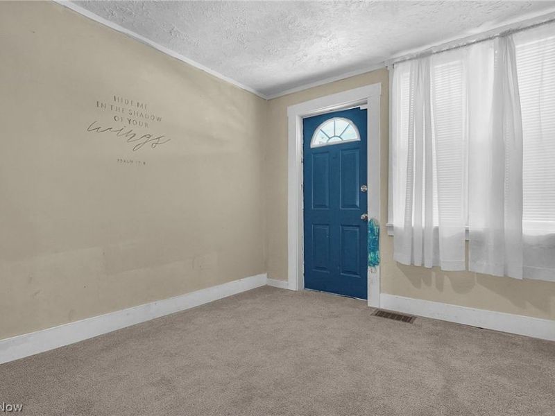 301 Locust Street, Mount Vernon, OH 43050 Photo 6