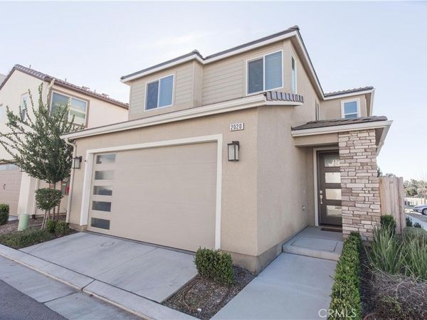 2020 N Ralph Lane, Clovis, CA 93619