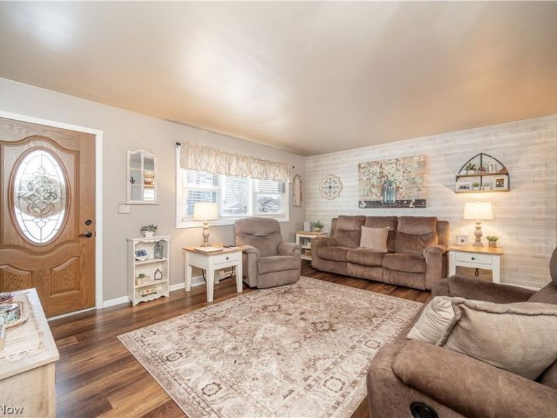 1503 Gypsy Lane, Niles, OH 44446 Photo 2