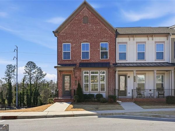 3317 Park Pointe Circle, Scottdale, GA 30079