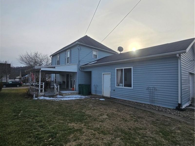 653 E Mcconnel Avenue, McConnelsville, OH 43756 Photo 3