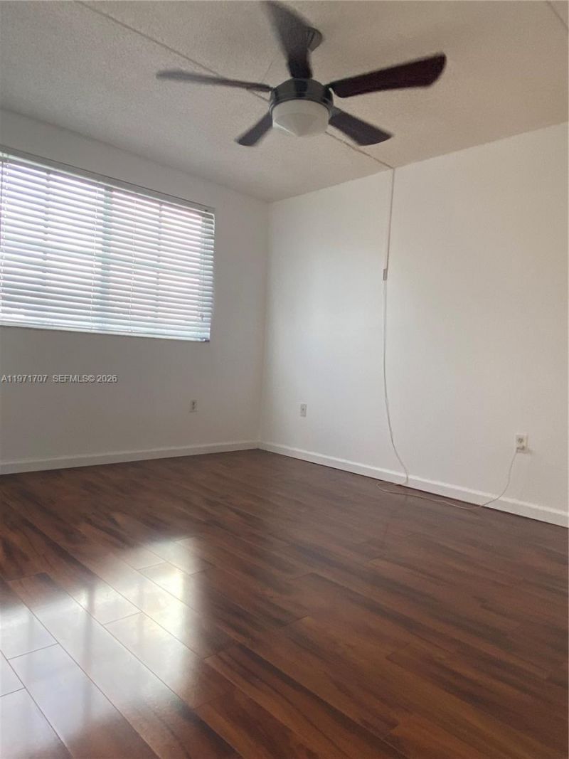 6155 NW 186th St, Unit 308, Hialeah, FL 33015 Photo